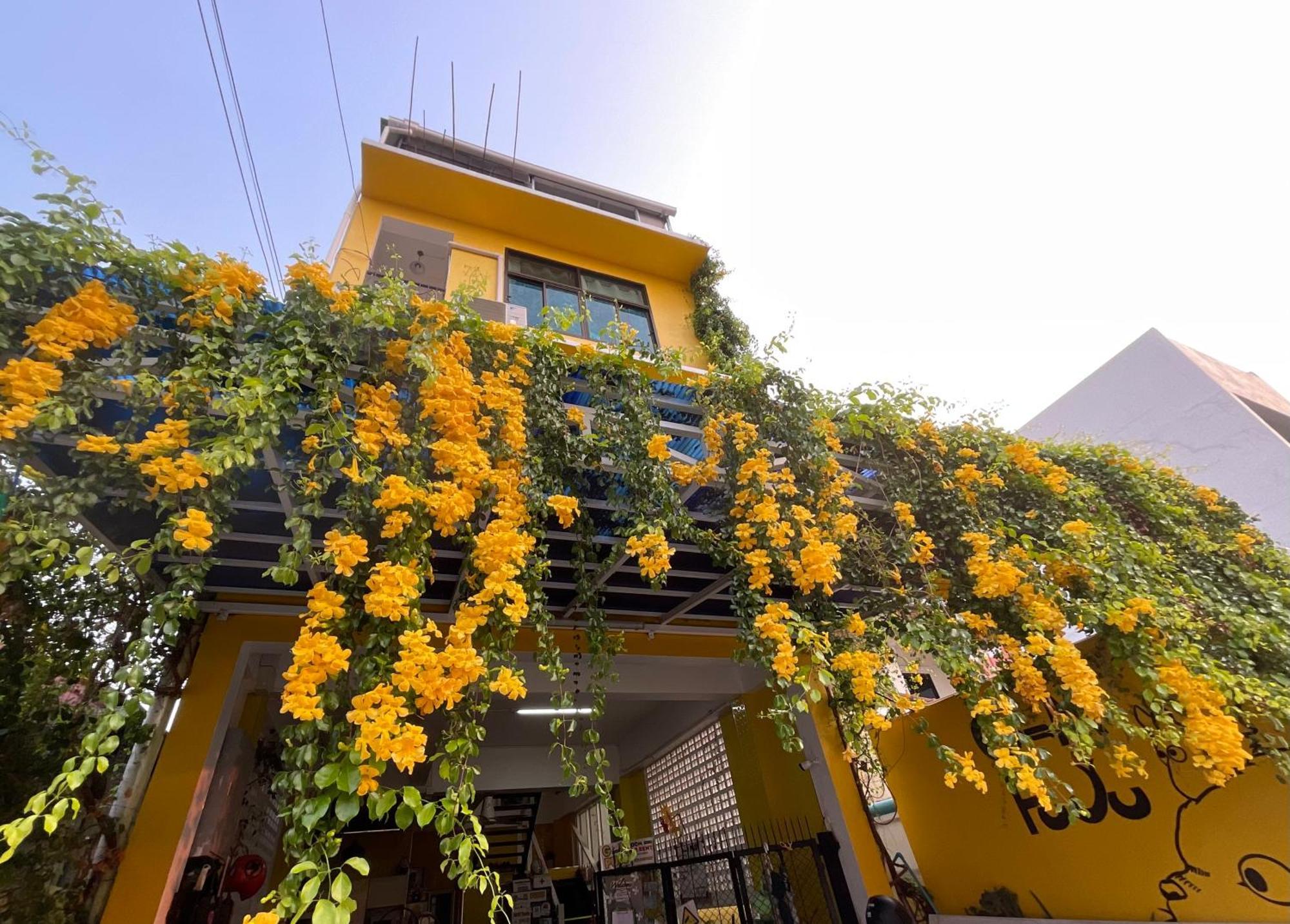 Gumpuju คำปู้จู้ Hotel Chiang Mai Bagian luar foto